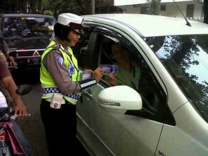 Pembagian stiker pelopor