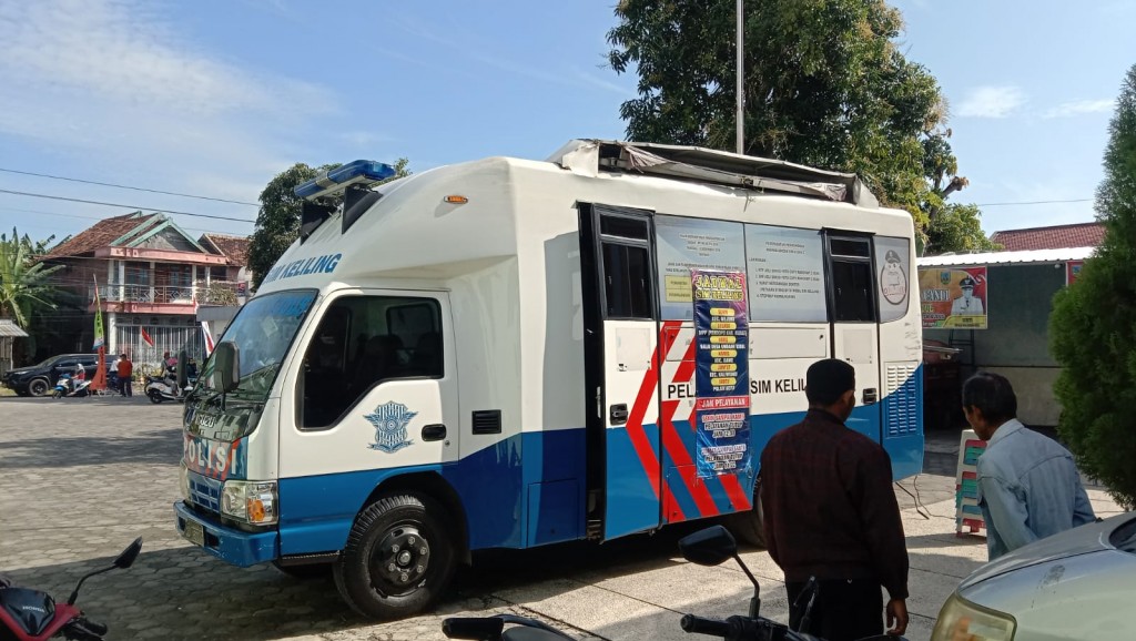 b4cb72c3-a7af-49dd-ba38-1d2e1f197248